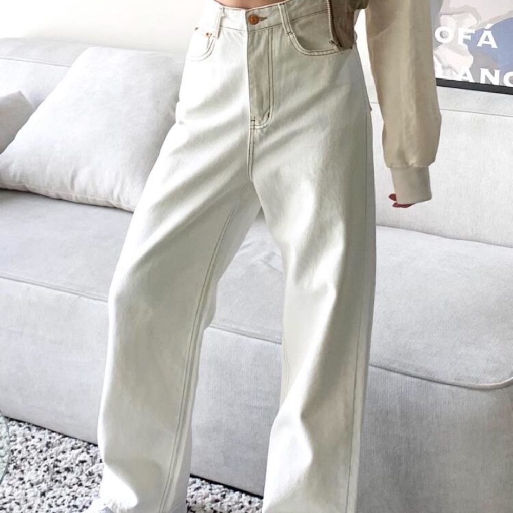 GLASSONS - high waist white flare jeans